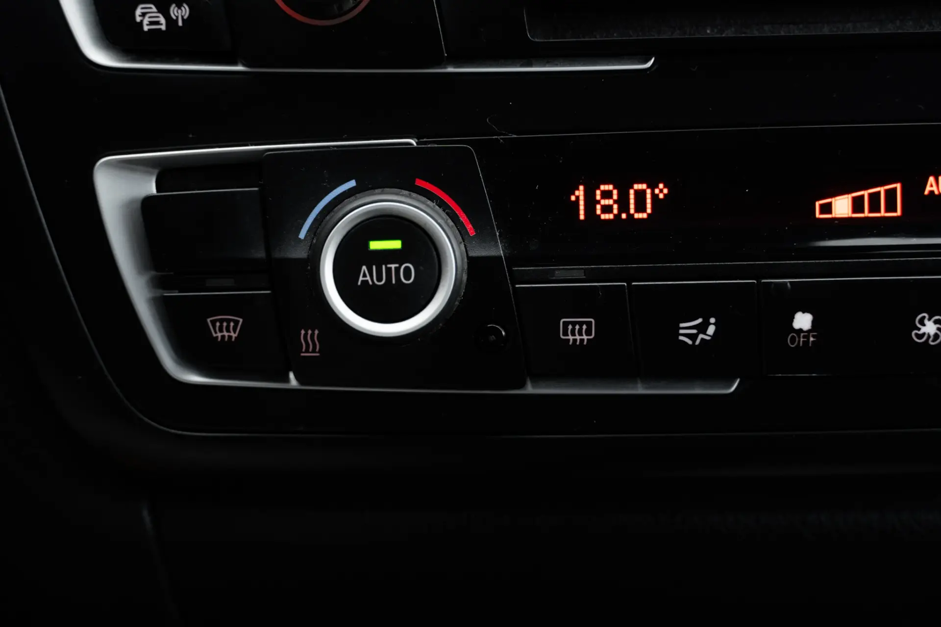 BMW 318 d Auto Line Sport 22