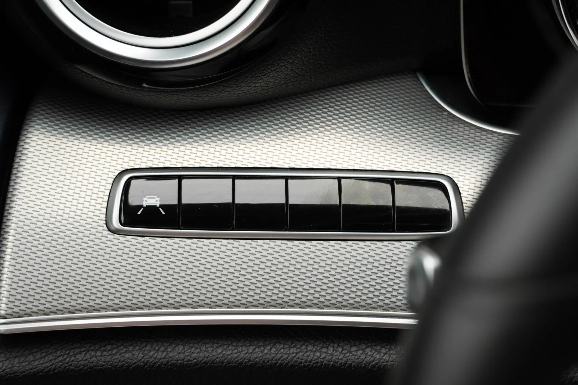 Mercedes-Benz E 220 D Avantgarde 46