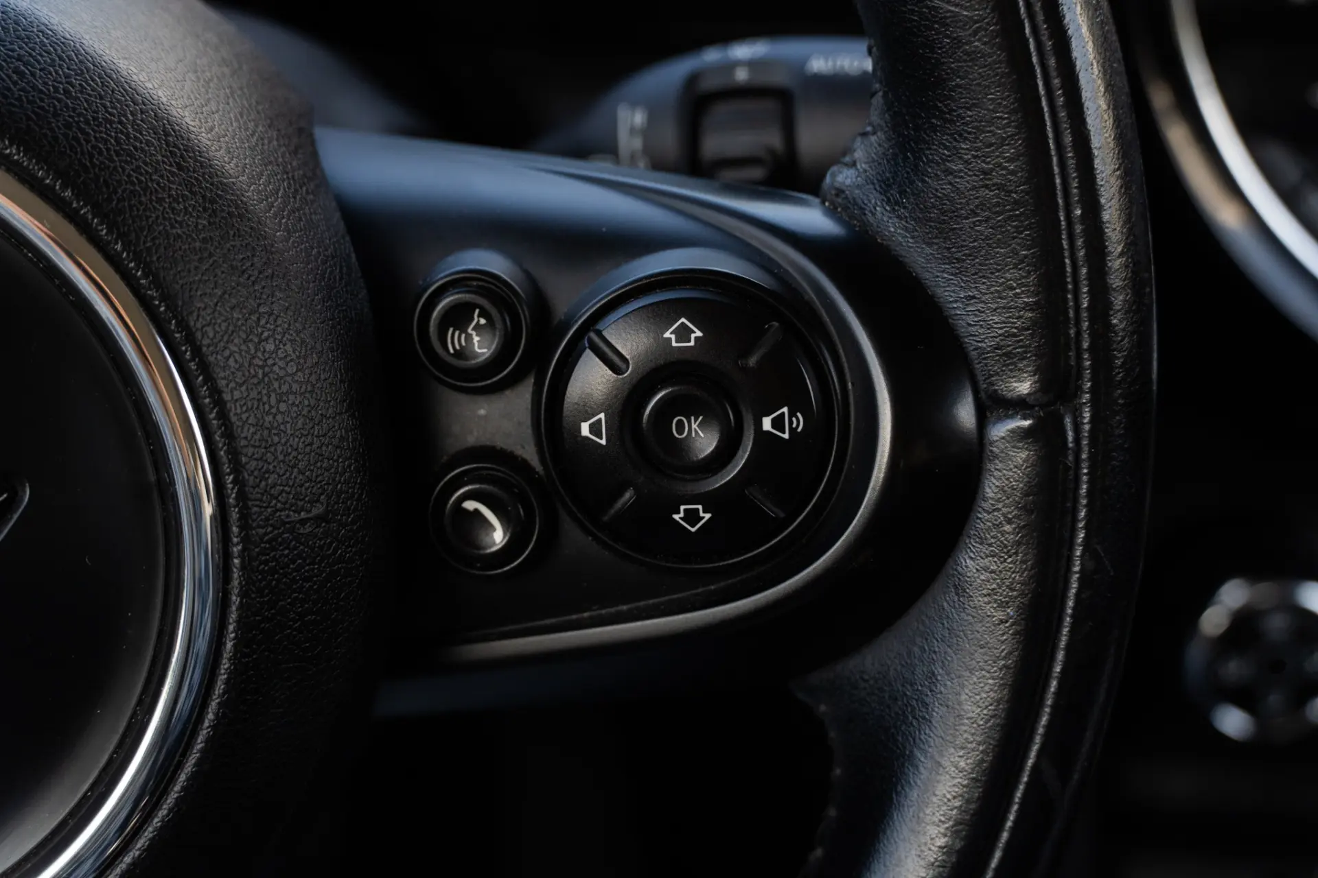 MINI 3 Portas Cooper 32