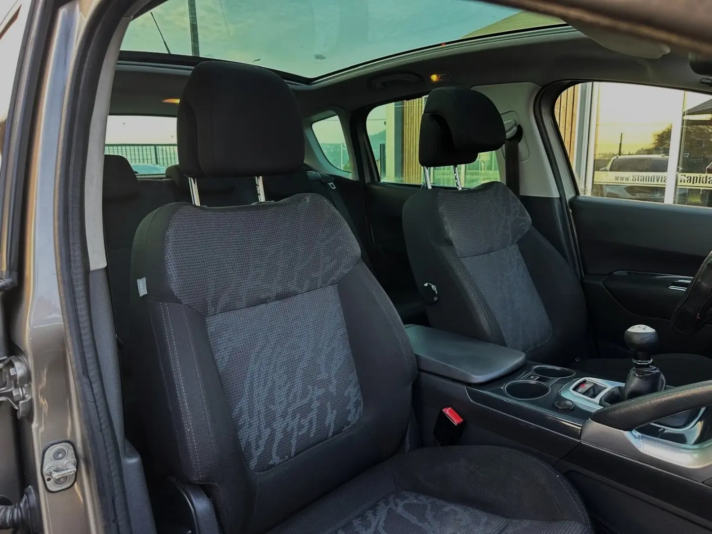Peugeot 3008 1.6 HDi Sport 25