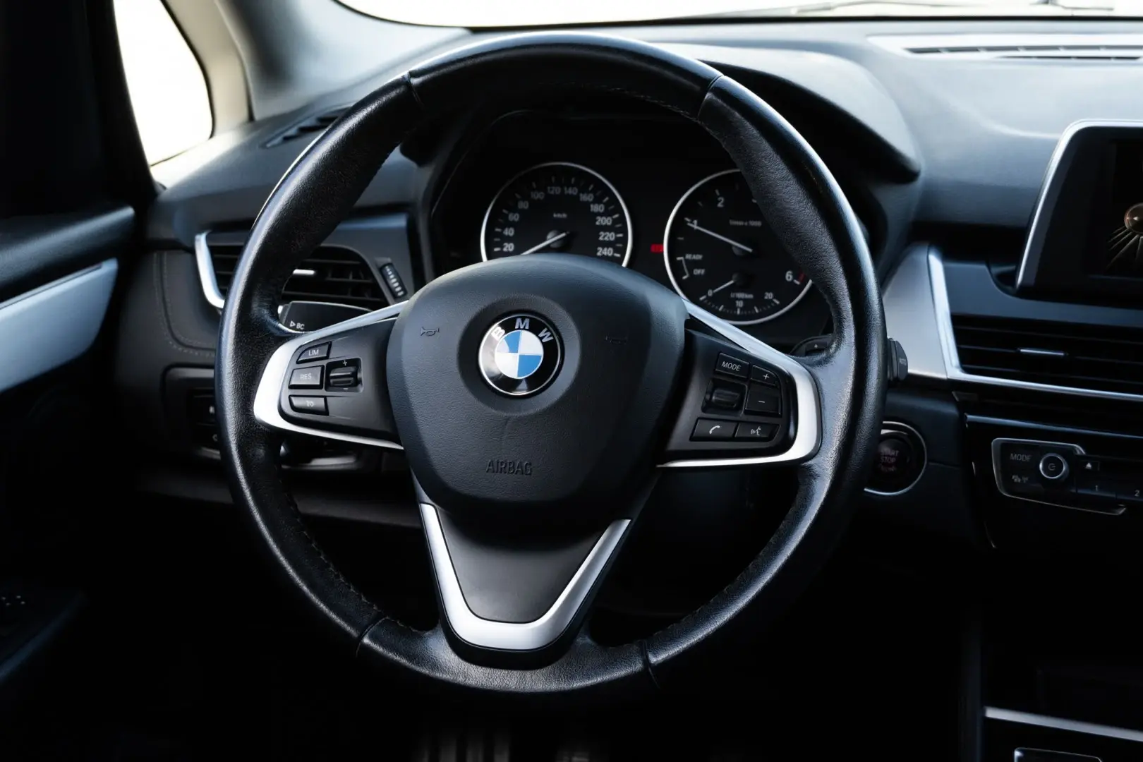 BMW 216 Active Tourer d Line Sport 12