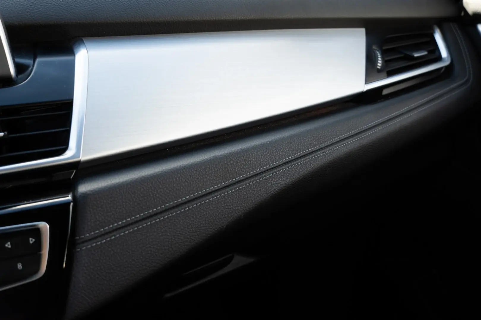 BMW 216 Active Tourer d Line Sport 32