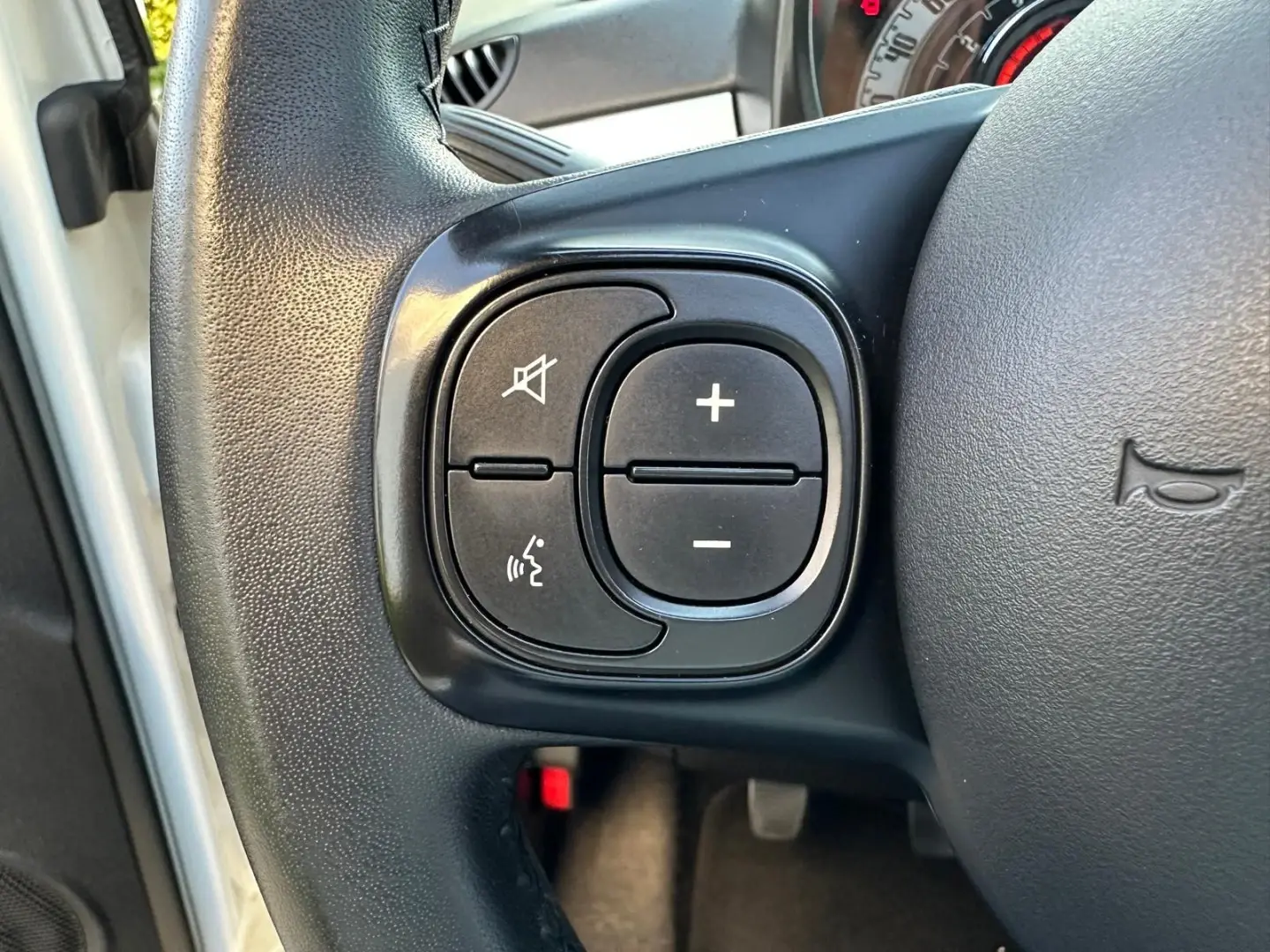 Fiat 500 1.0 Hybrid Connect 15