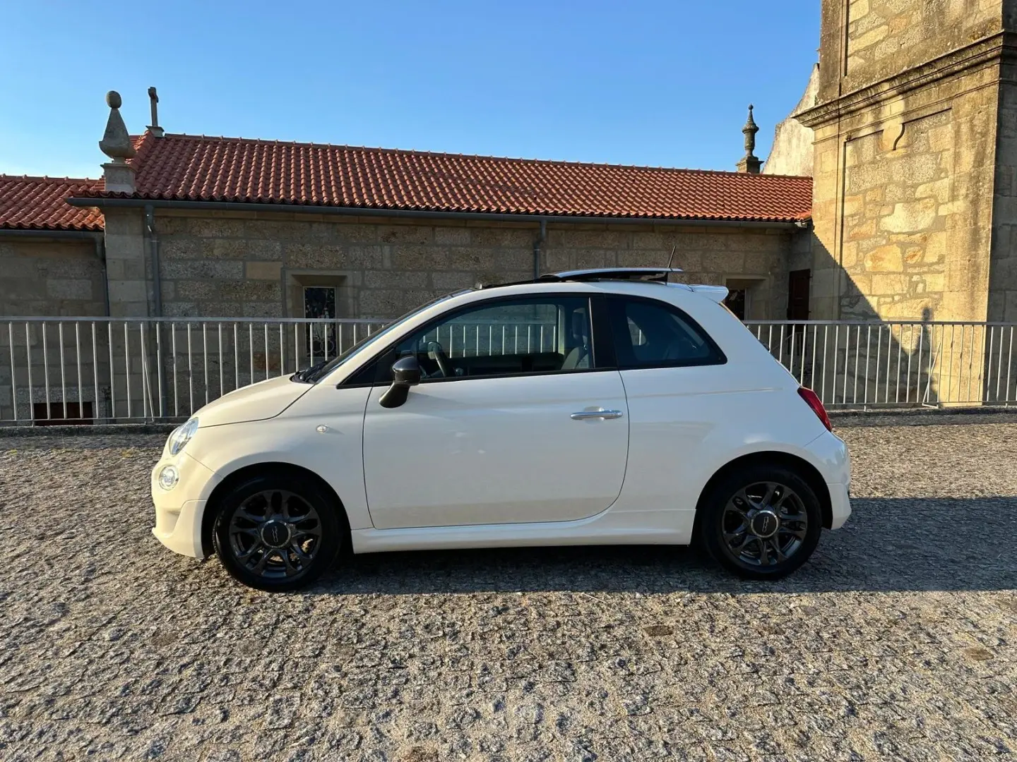 Fiat 500 1.0 Hybrid Connect 17