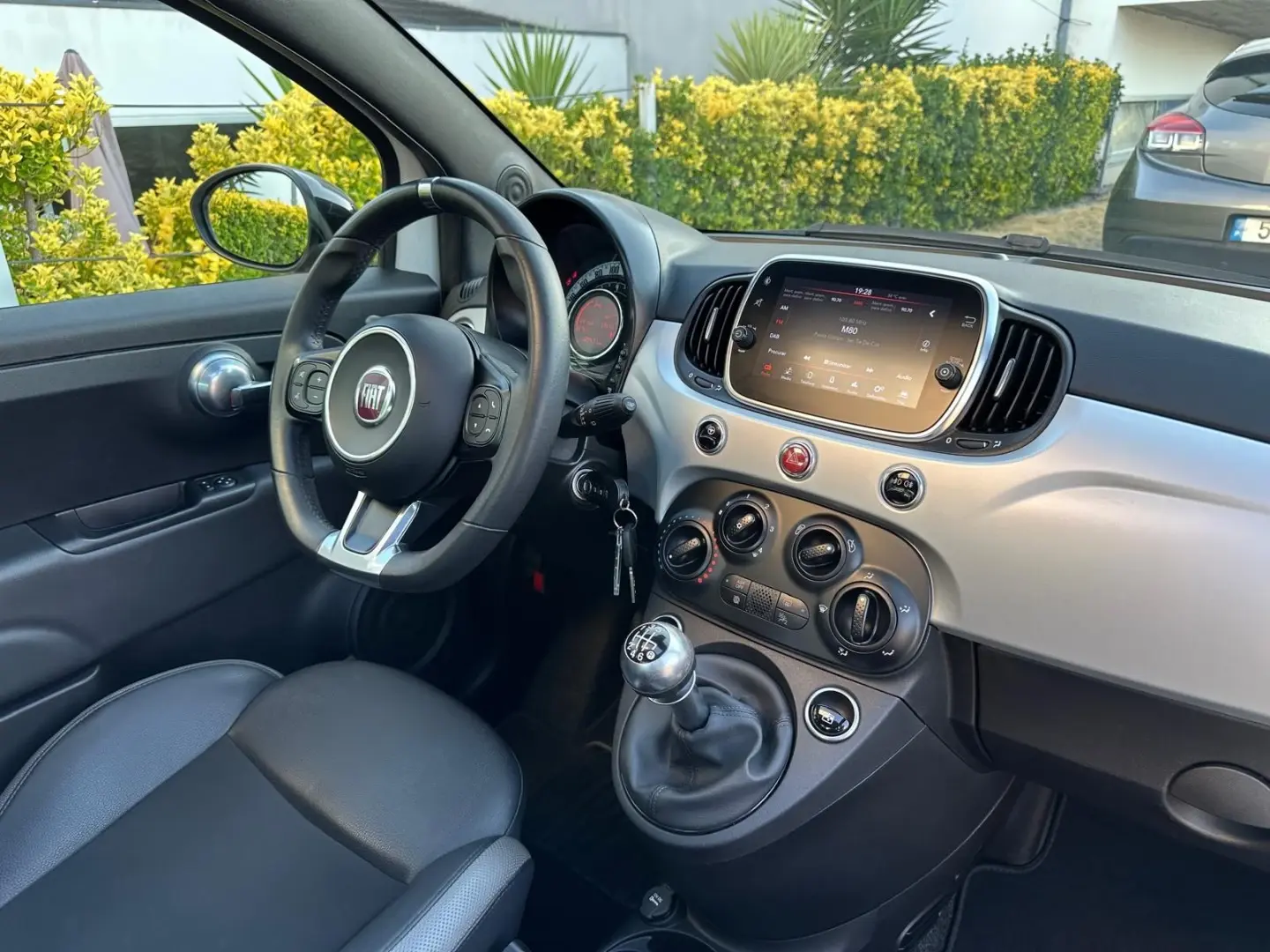 Fiat 500 1.0 Hybrid Connect 27