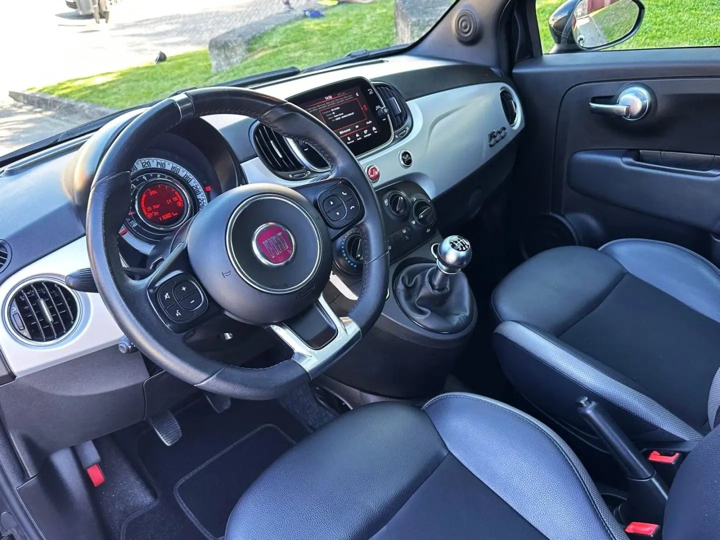 Fiat 500 1.0 Hybrid Connect 11