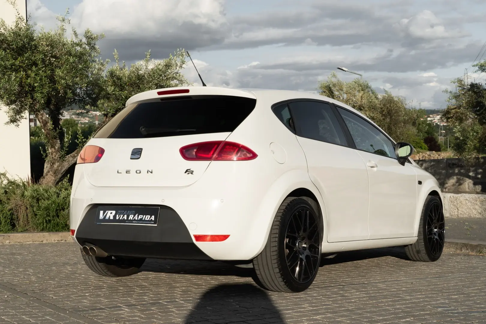 SEAT Leon 2.0 TDI FR DPF 4