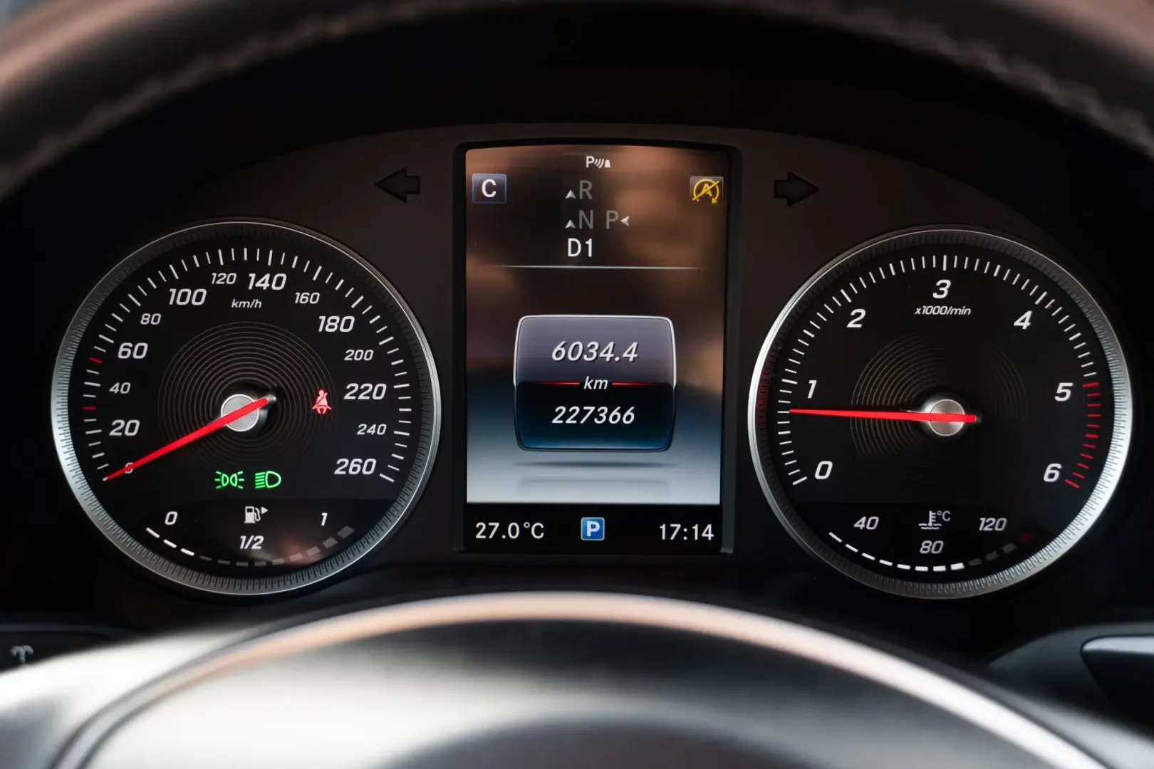 Mercedes-Benz GLC 250 d 4-Matic 12