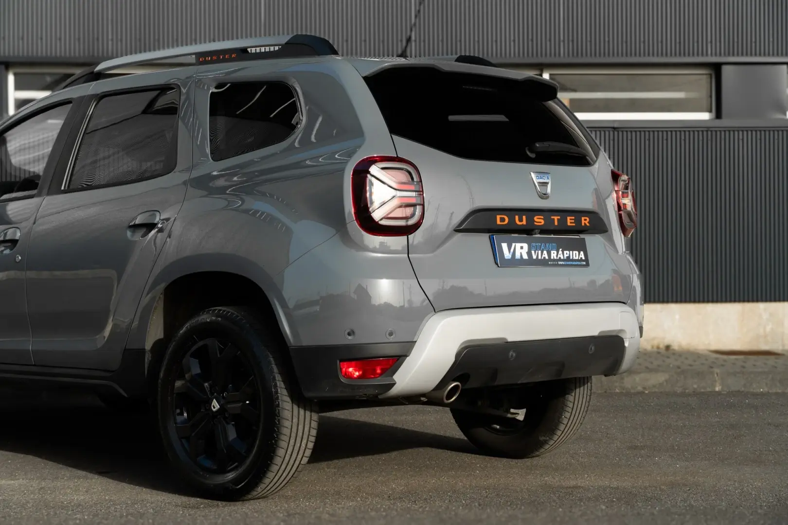 Dacia Duster 1.0 TCe Prestige 33