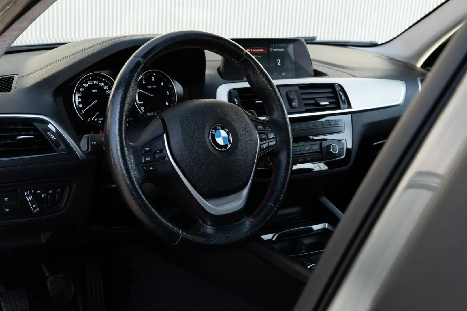 BMW 116 d Line Sport 8