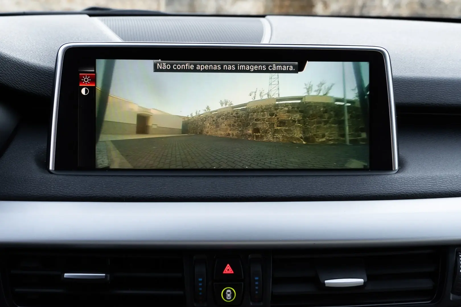 BMW X5 25 d sDrive Comfort 7L 22