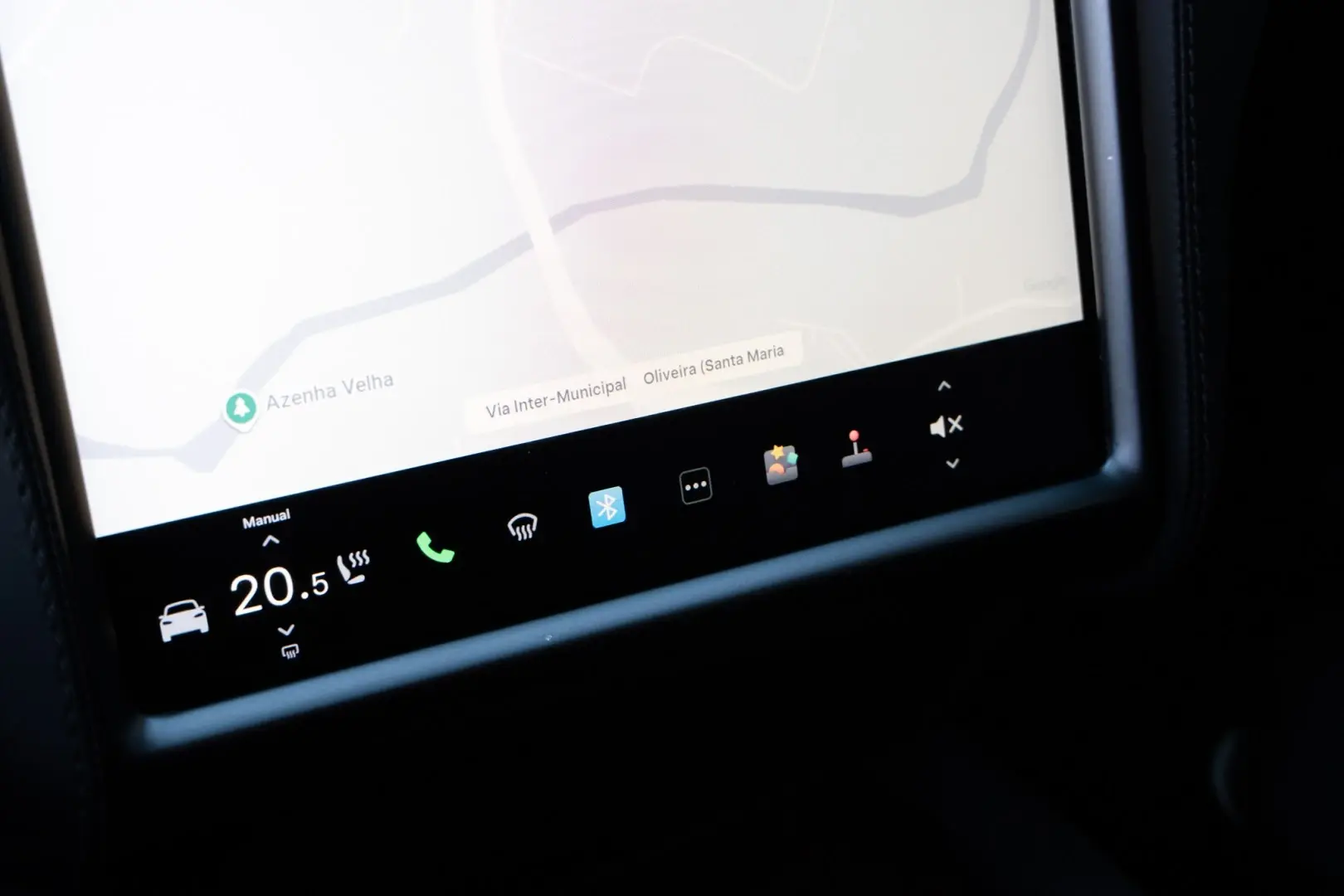 Tesla Model X 19