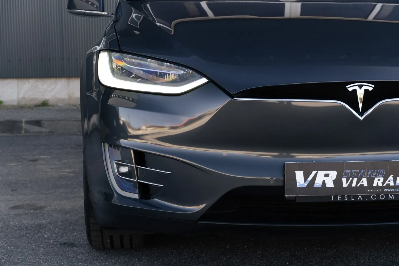 Tesla Model X 26
