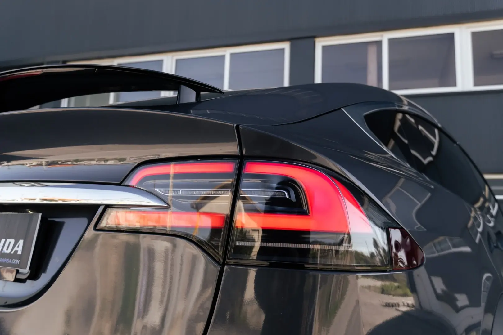 Tesla Model X 40