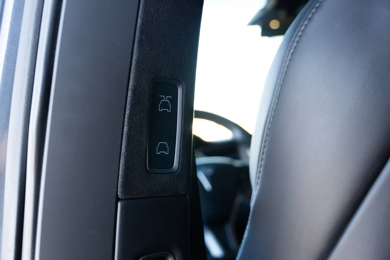Tesla Model X 44