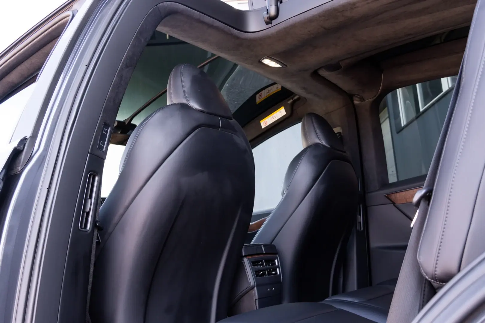 Tesla Model X 50