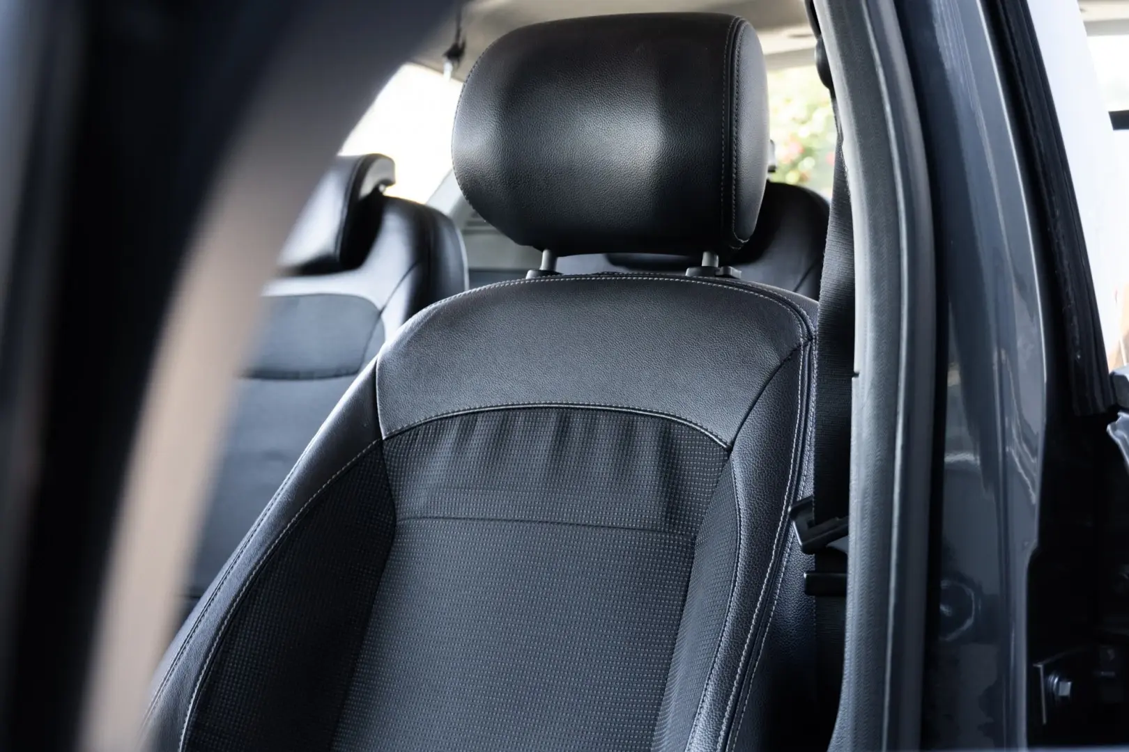 Ford S-Max 1.8 TDCi Titanium 7L 8