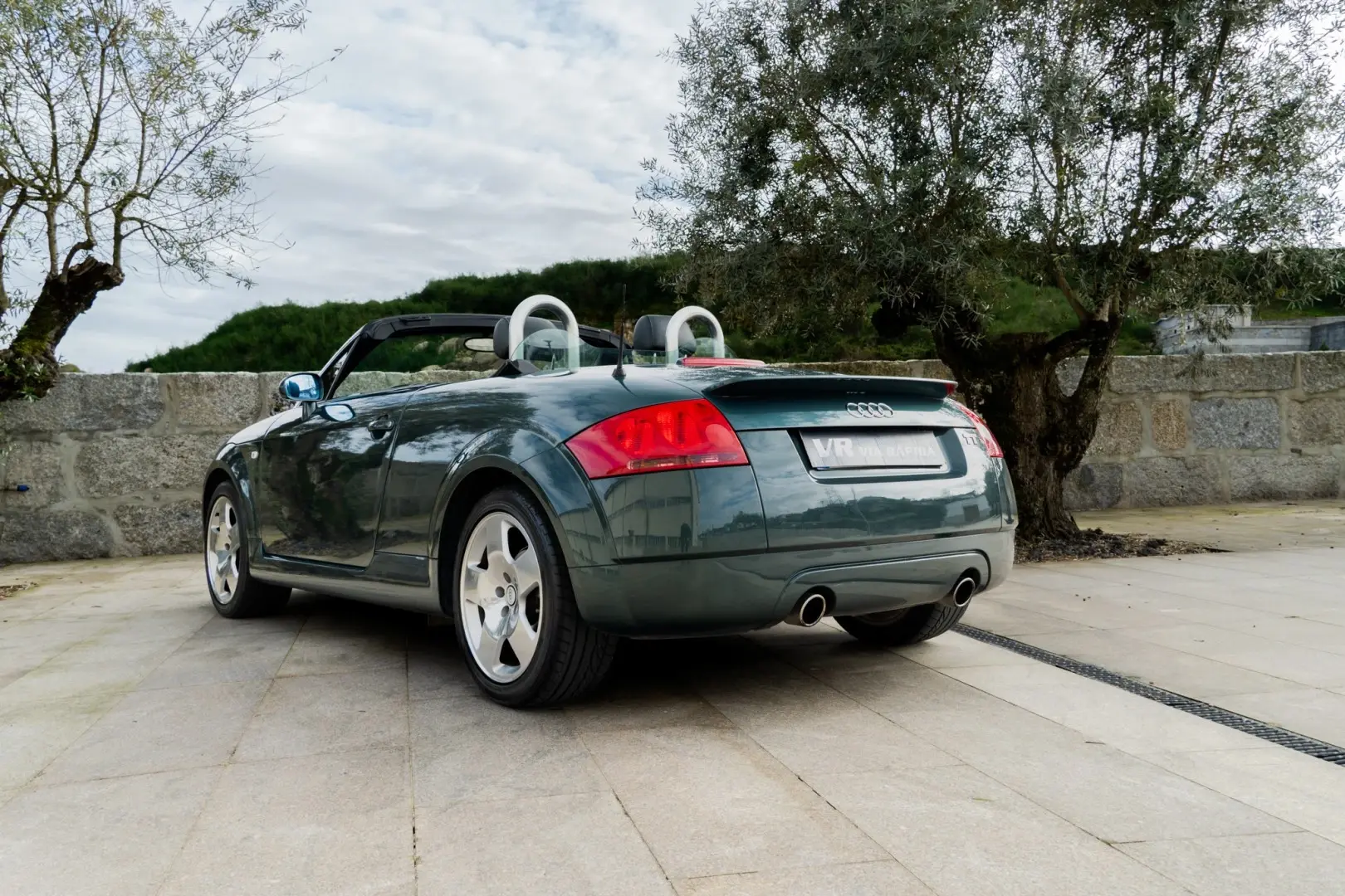 Audi TT Roadster 1.8 T quattro S-line 4
