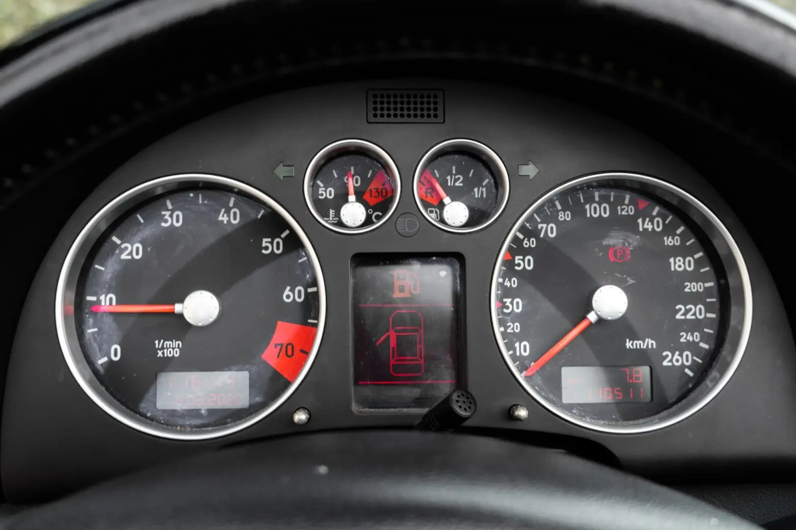 Audi TT Roadster 1.8 T quattro S-line 11
