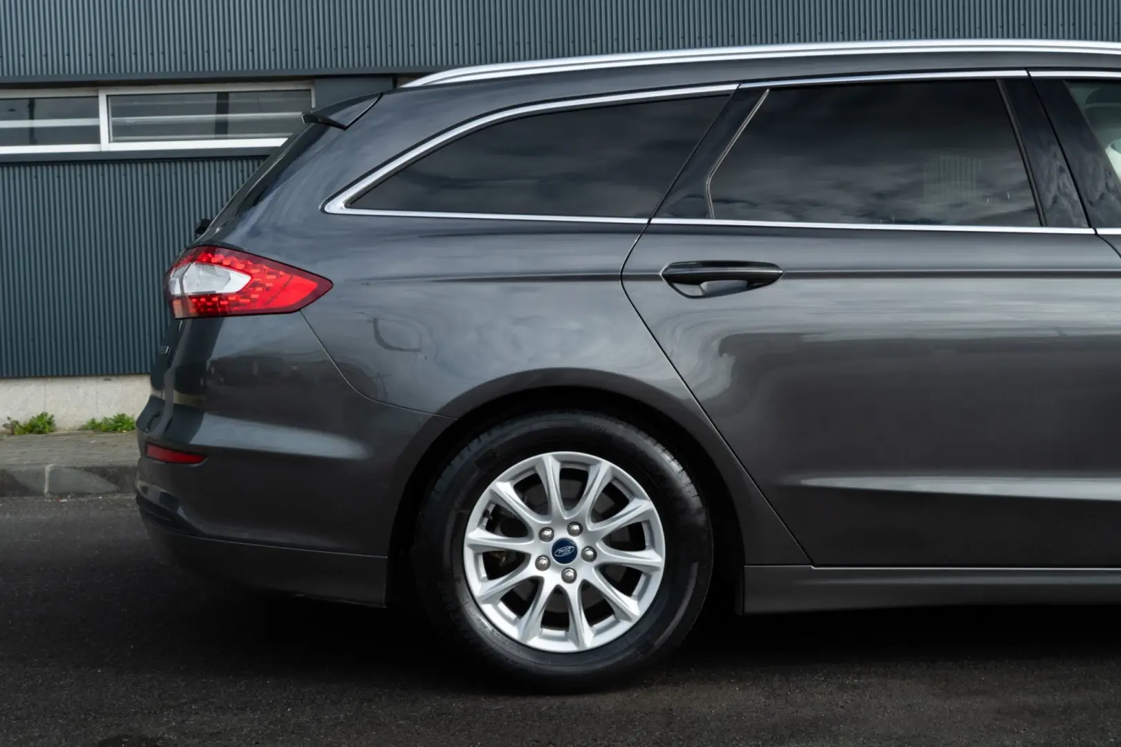 Ford Mondeo SW 1.5 TDCi Titanium ECOnetic 38