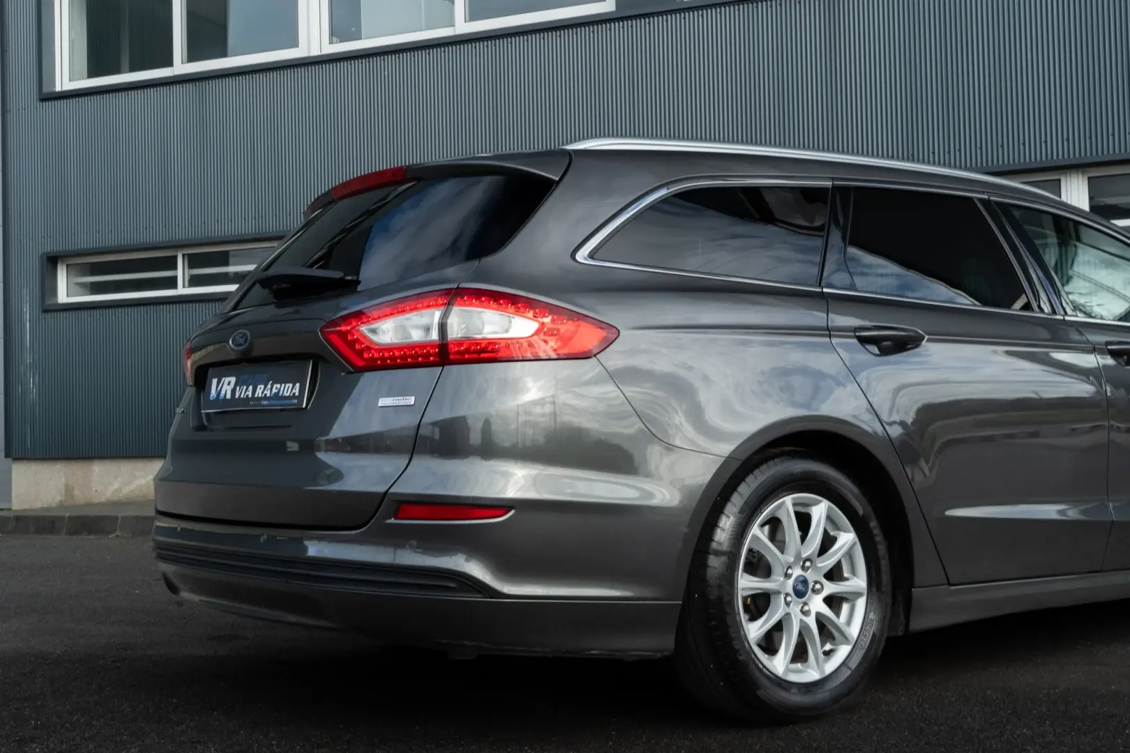 Ford Mondeo SW 1.5 TDCi Titanium ECOnetic 39