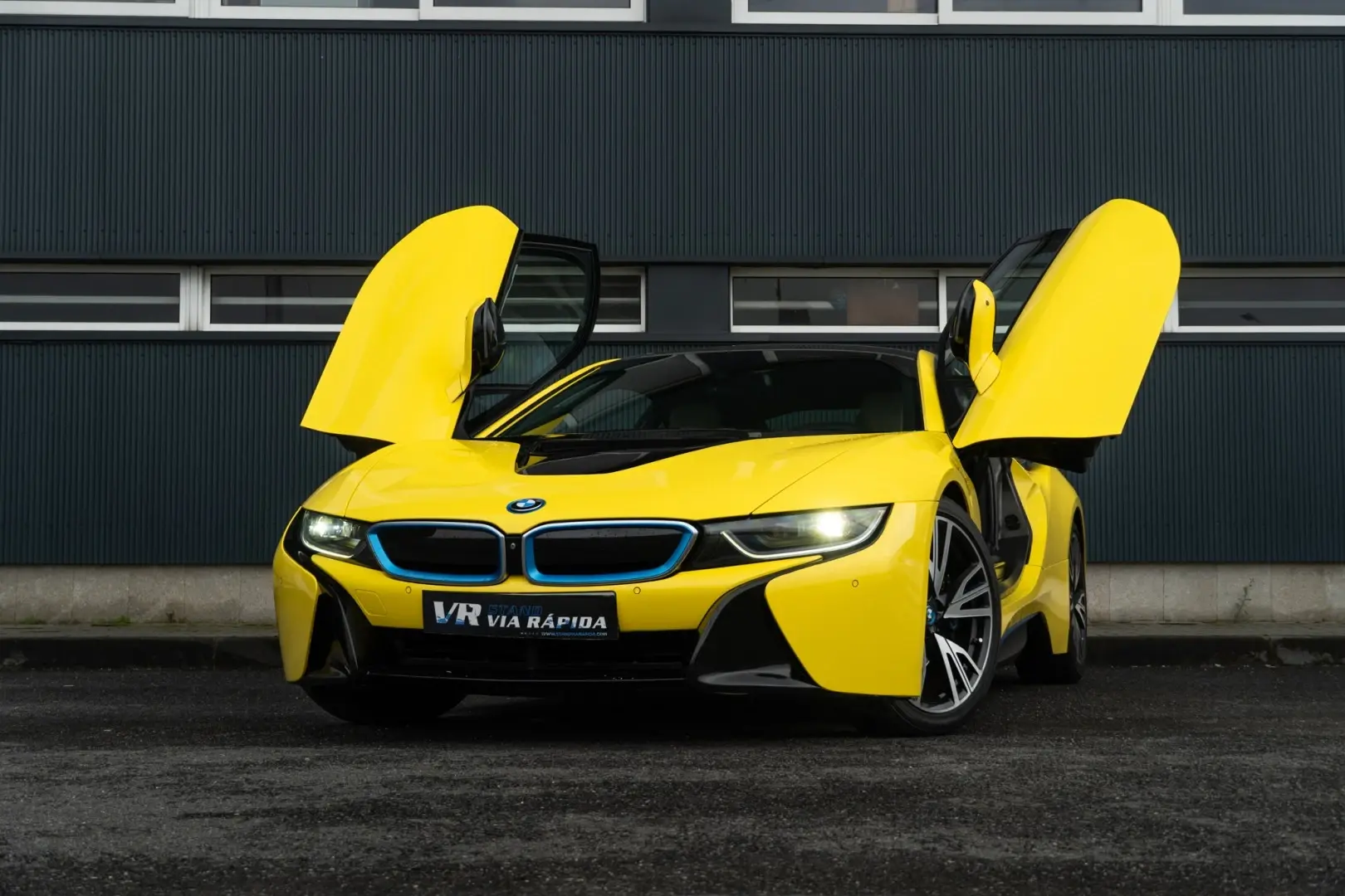 BMW i8 1