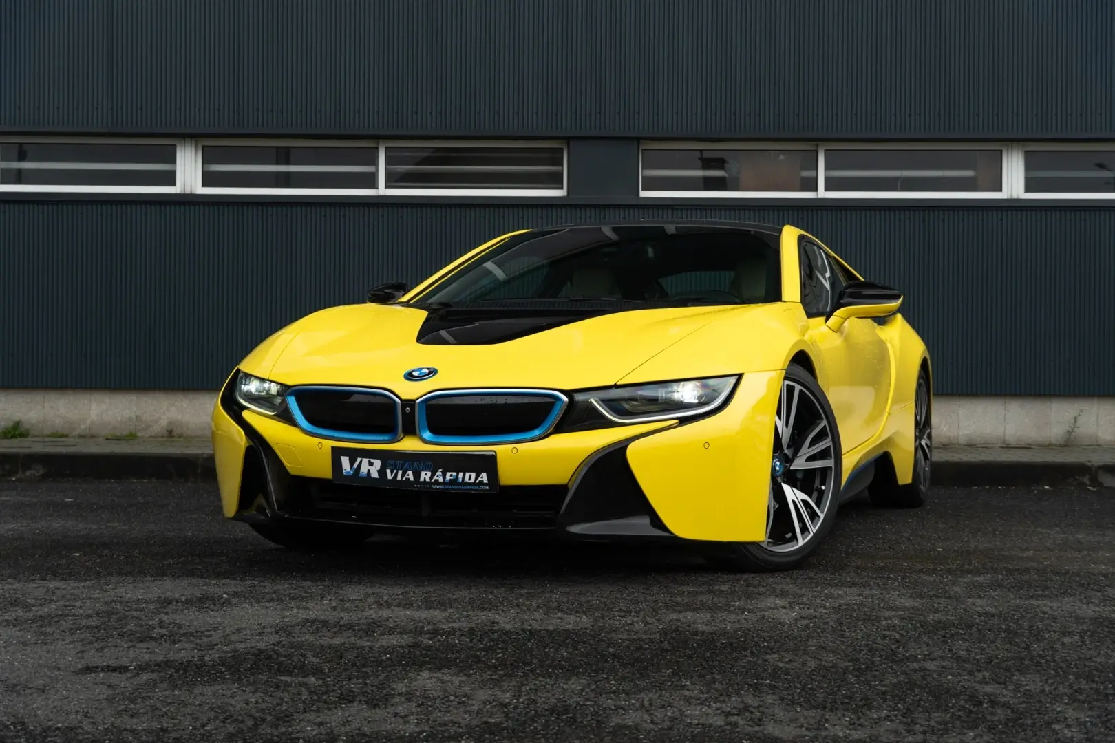 BMW i8 2
