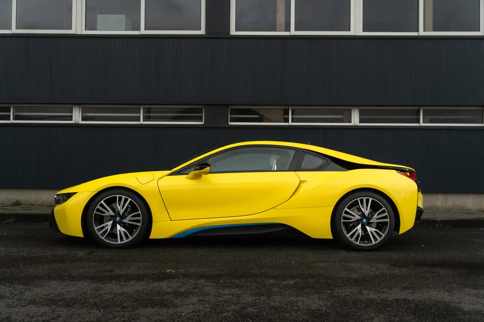 BMW i8 24