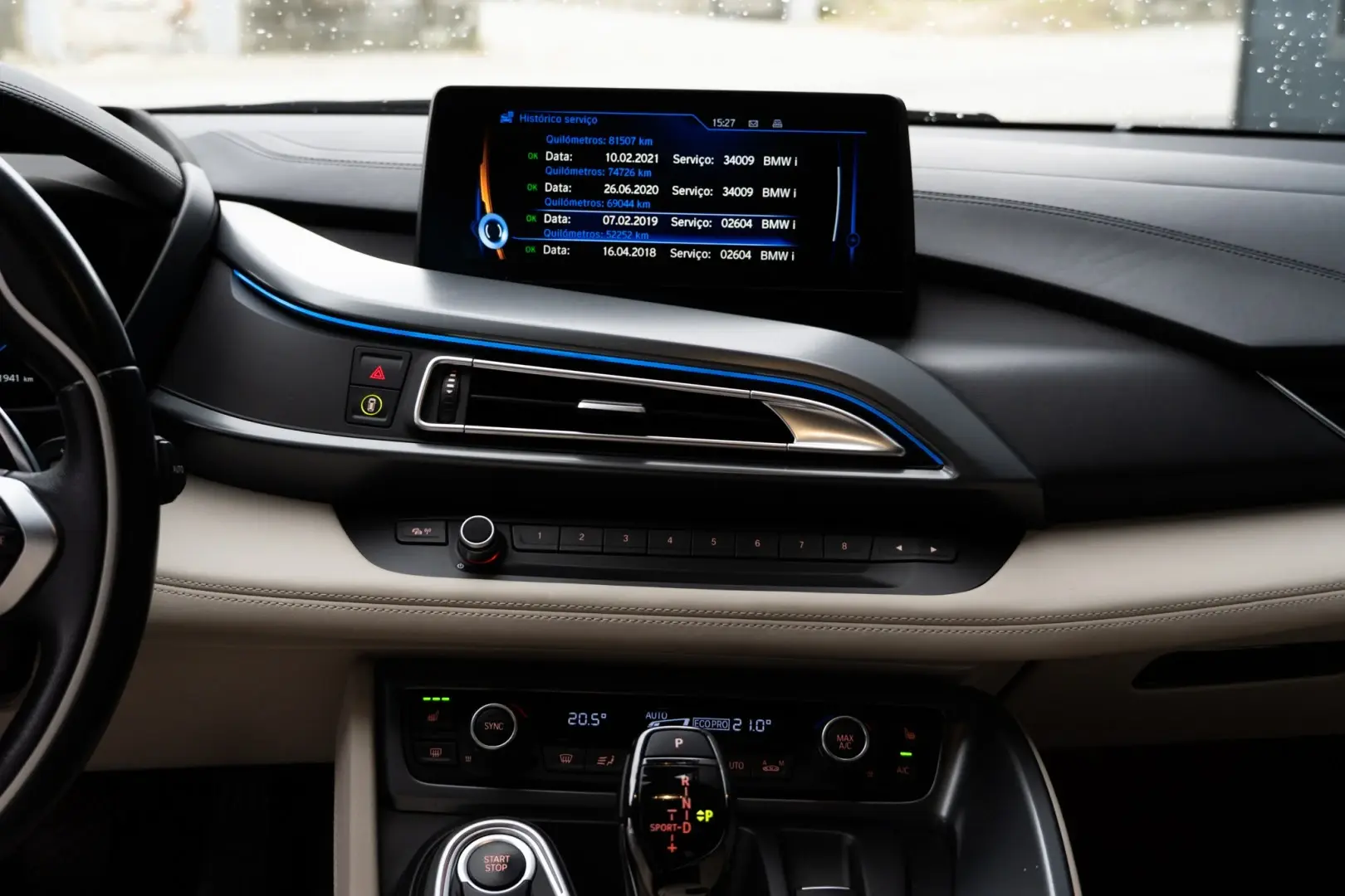 BMW i8 36
