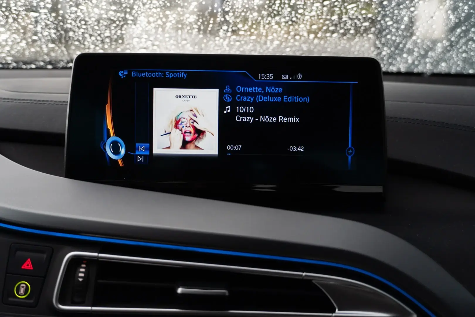 BMW i8 39