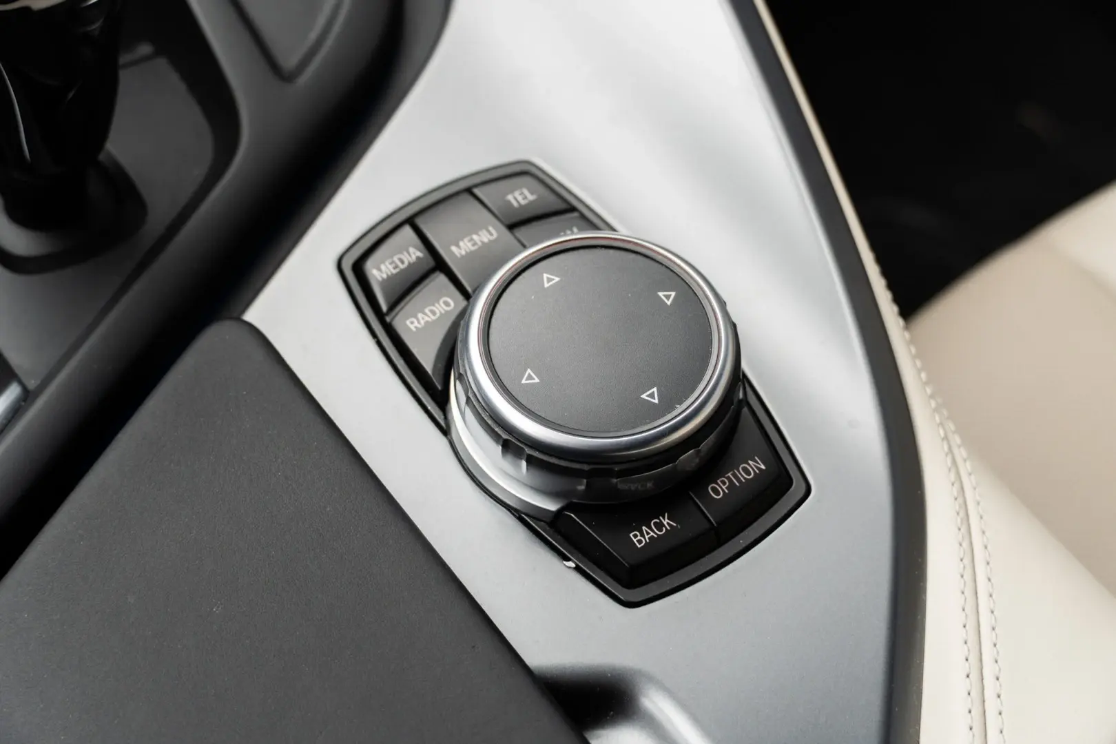 BMW i8 44