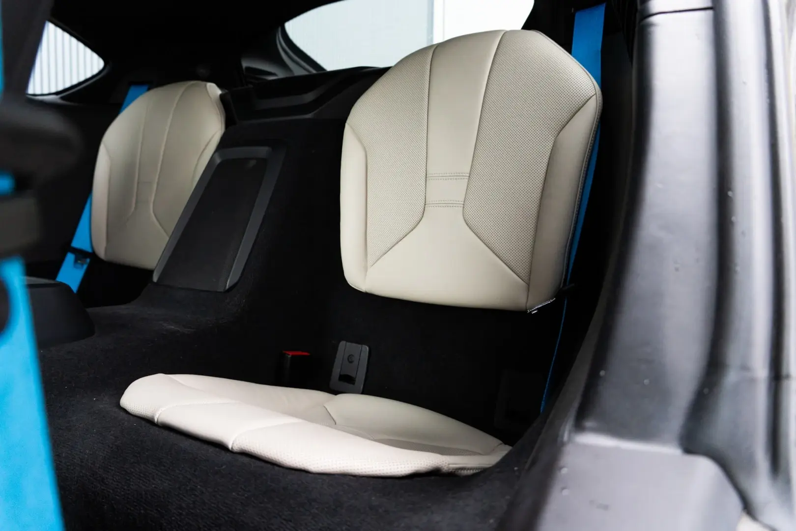 BMW i8 55