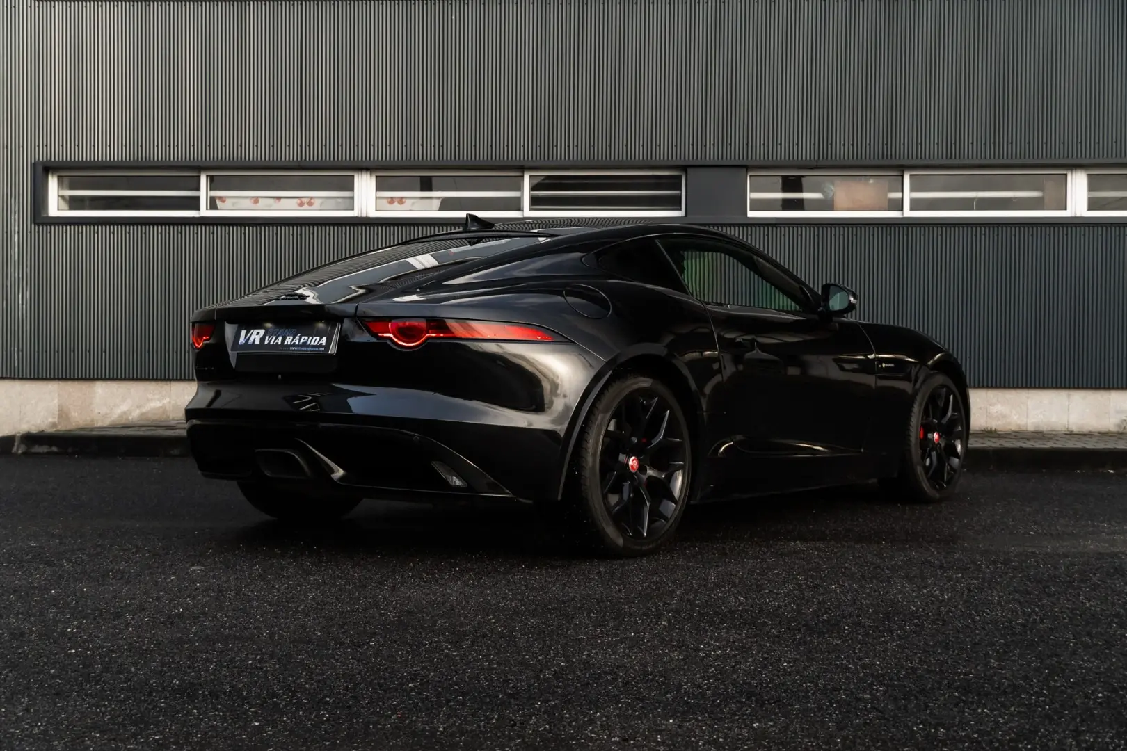Jaguar F-Type 2.0 Aut. R-Dynamic 4