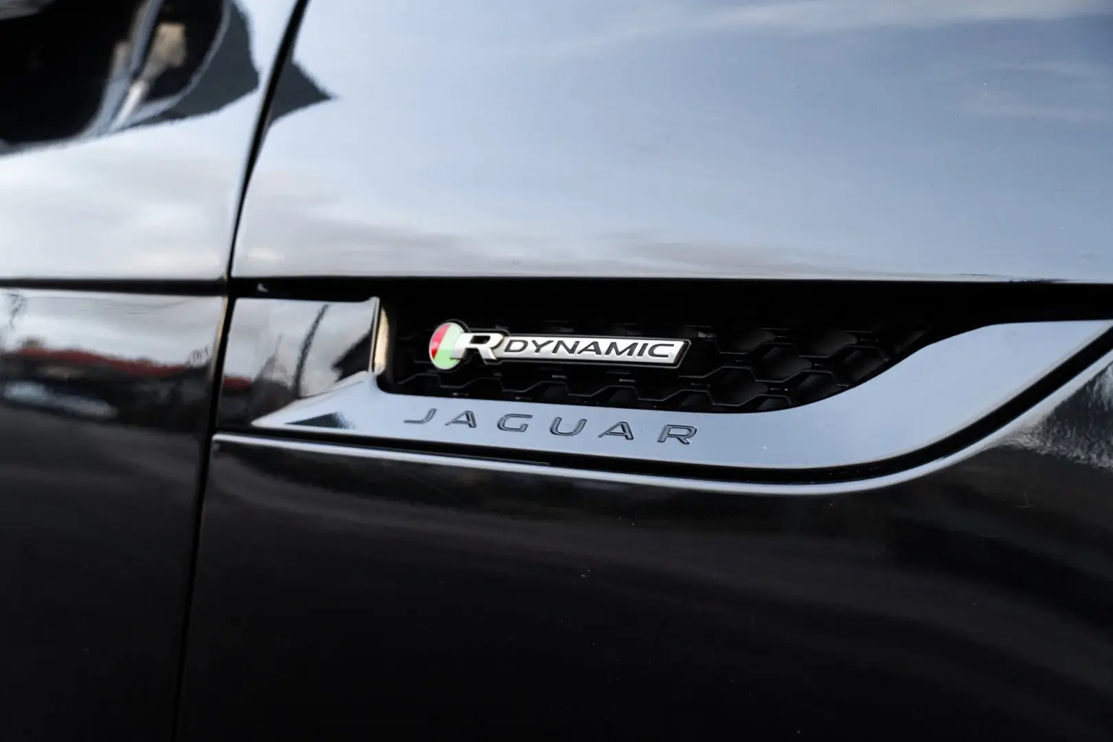Jaguar F-Type 2.0 Aut. R-Dynamic 29