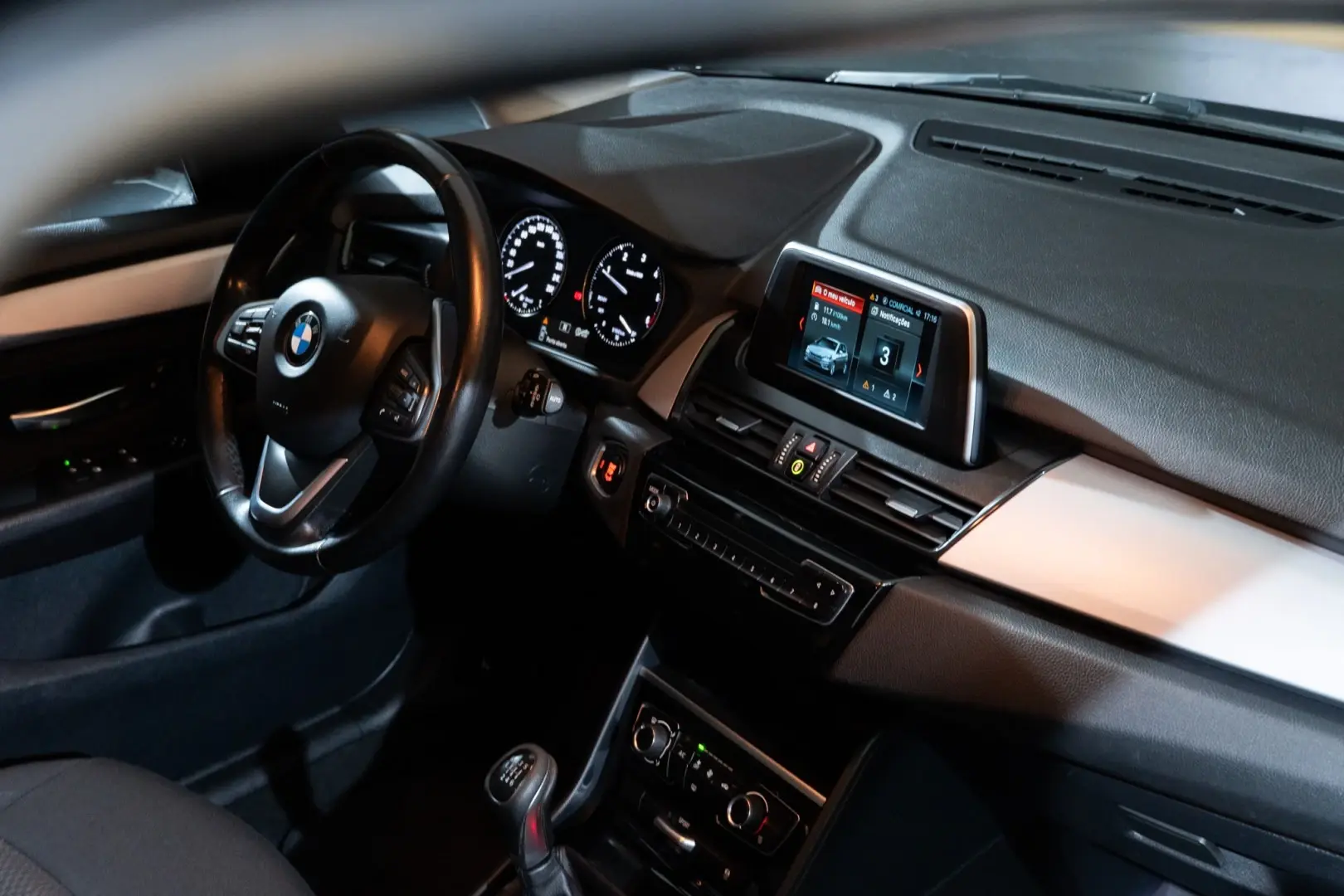 BMW 216 Active Tourer d Advantage 8