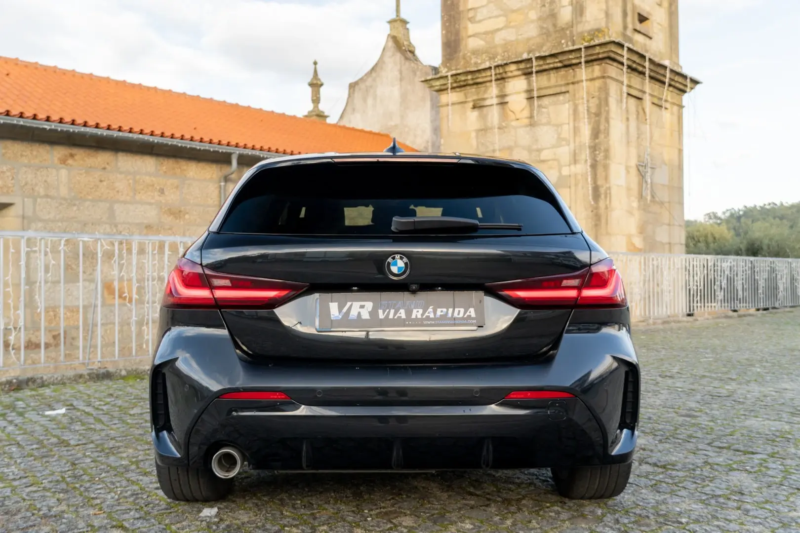 BMW 116 d Pack Desportivo M Auto 5