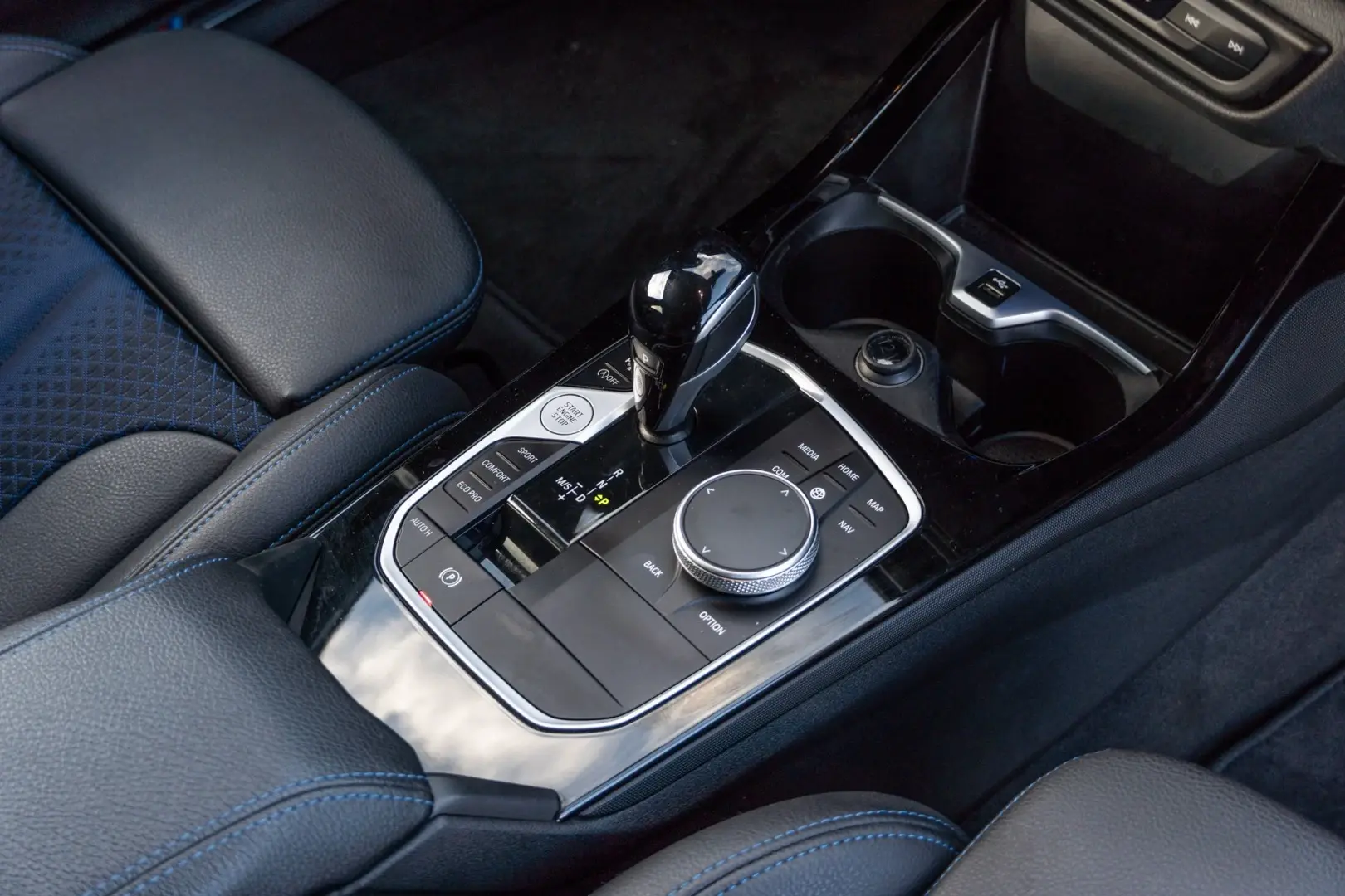 BMW 116 d Pack Desportivo M Auto 30