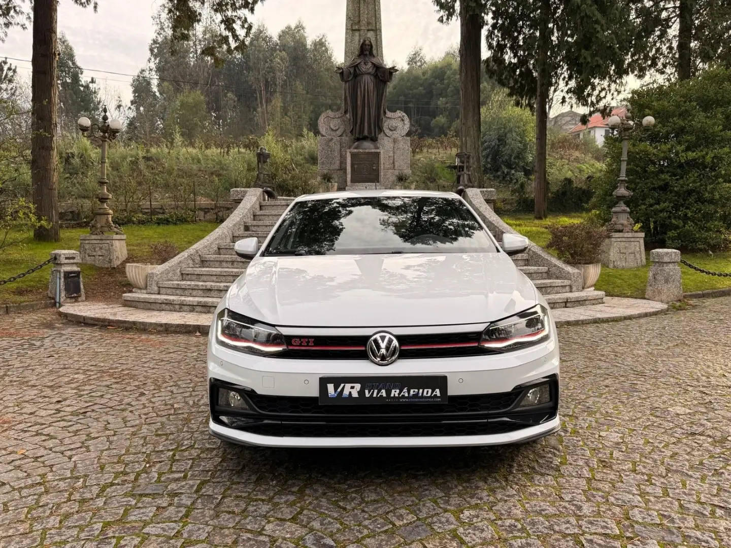 Volkswagen Polo 2.0 TSI DSG GTI 2