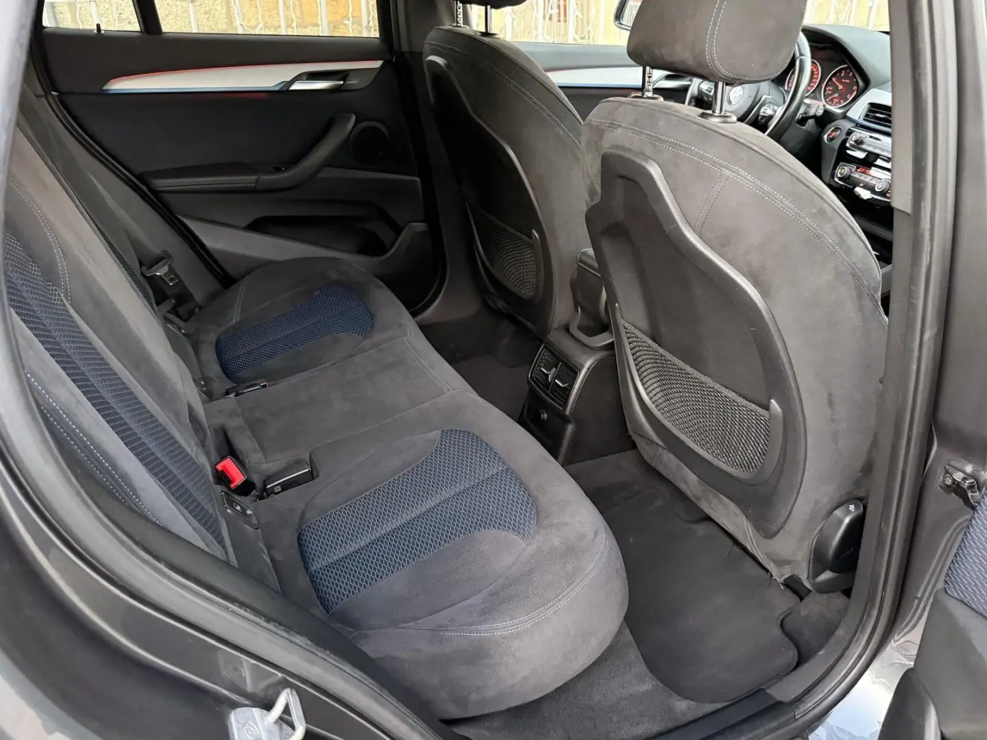 BMW X1 16 d sDrive Pack M 25