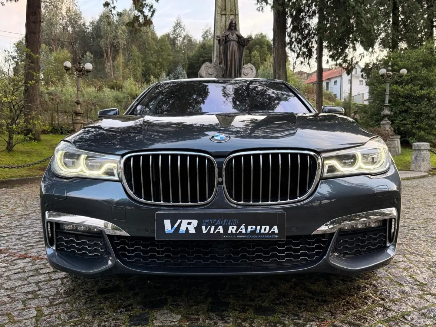 BMW 730 d Pack M Auto 2