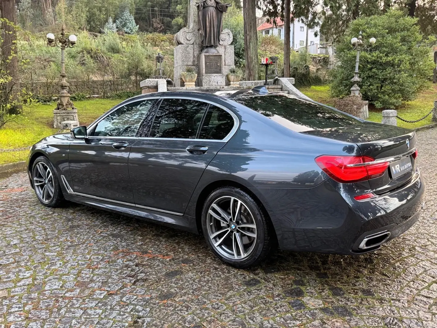 BMW 730 d Pack M Auto 33