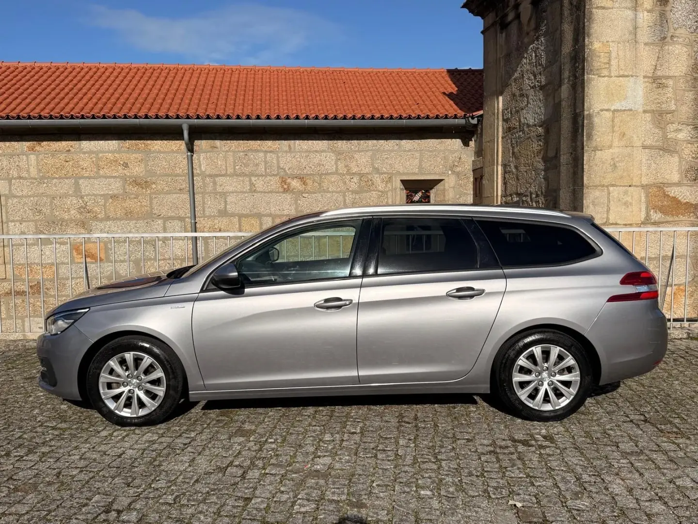 Peugeot 308 SW 1.5 BlueHDi Style 18