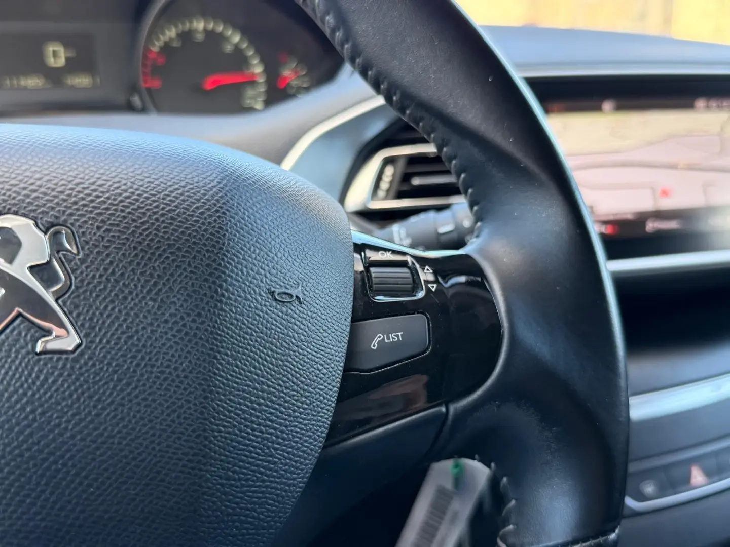 Peugeot 308 SW 1.5 BlueHDi Style 17