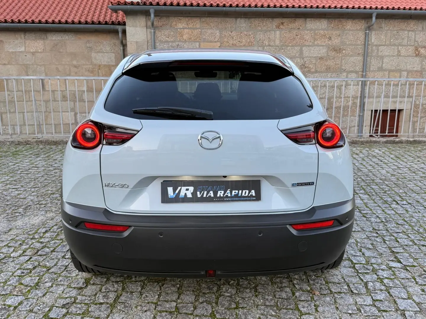 Mazda MX-30 e-SKYACTIV Advantage+Modern Confidence 5