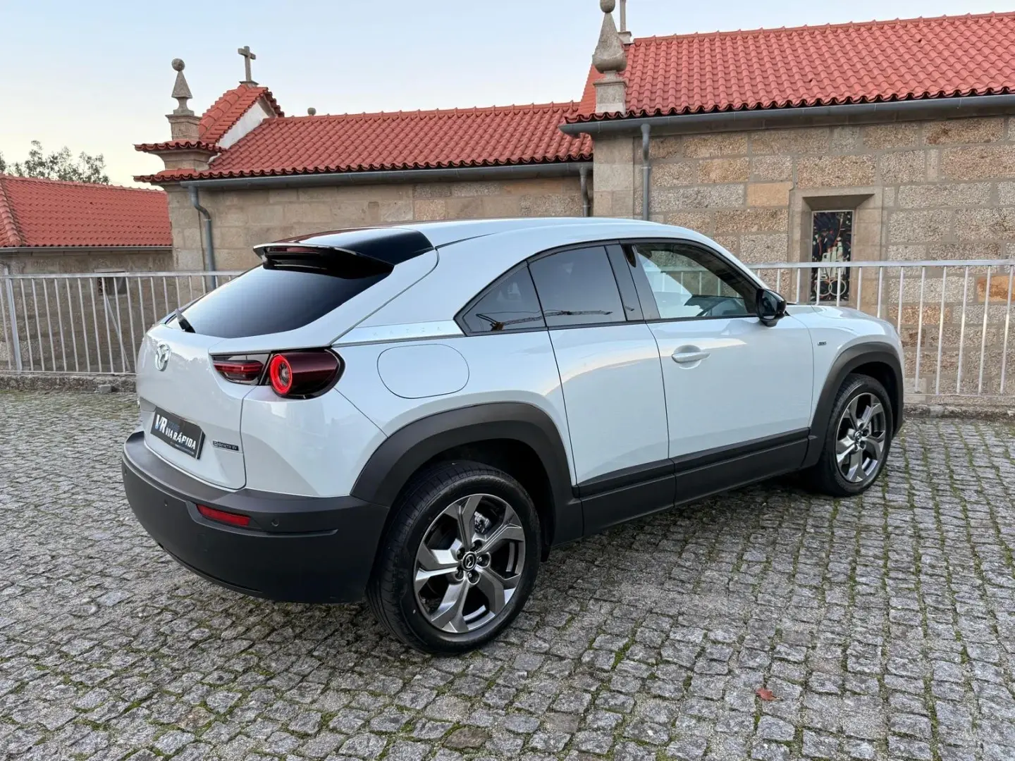 Mazda MX-30 e-SKYACTIV Advantage+Modern Confidence 31