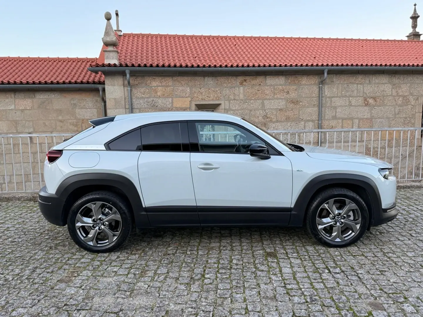 Mazda MX-30 e-SKYACTIV Advantage+Modern Confidence 33