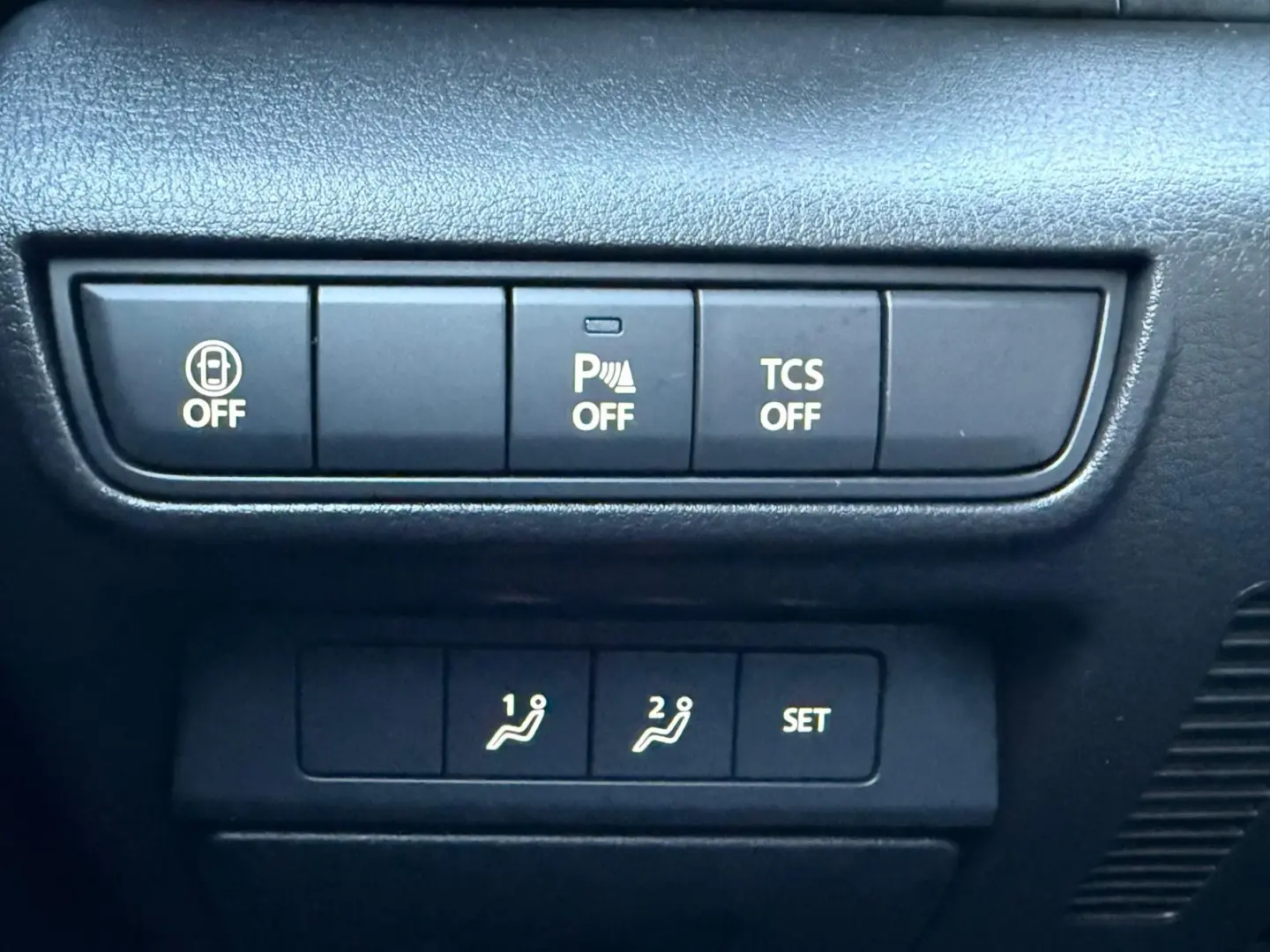 Mazda MX-30 e-SKYACTIV Advantage+Modern Confidence 35