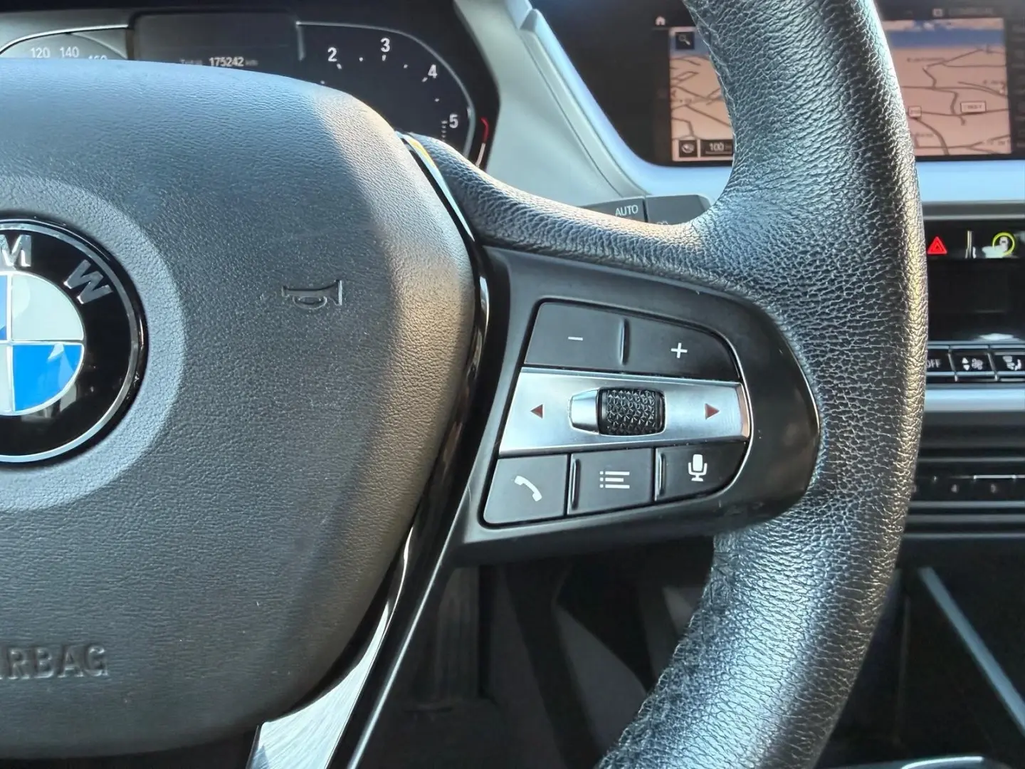 BMW 116 d Advantage Auto 27