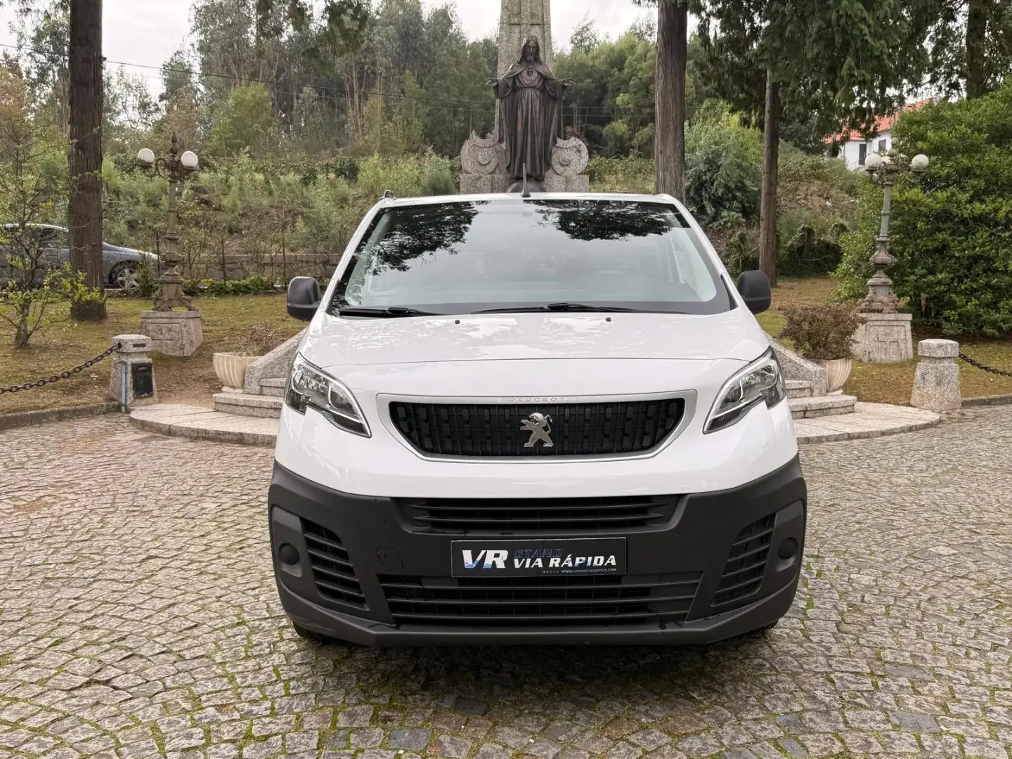 Peugeot Traveller 9 lugares 2