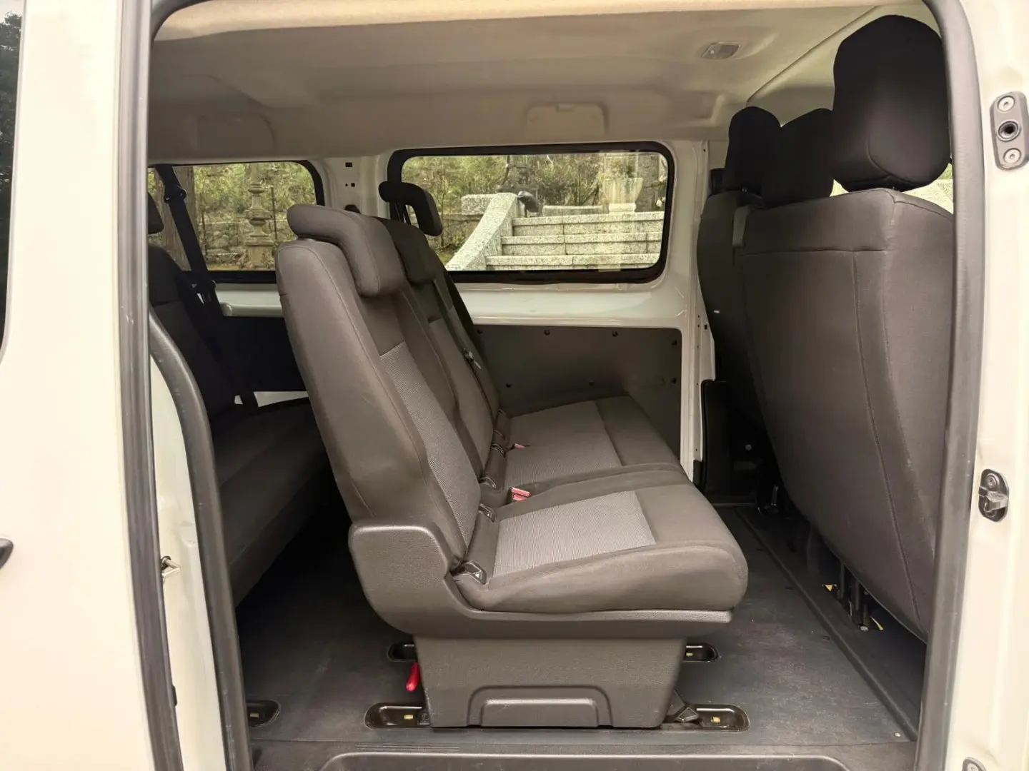 Peugeot Traveller 9 lugares 11